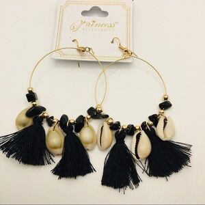 Earrings BOHO Tassel black ! Pierced.
